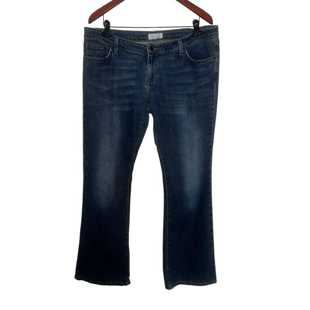 American eagle women’s 14 LONG bootcut demon blue jeans
